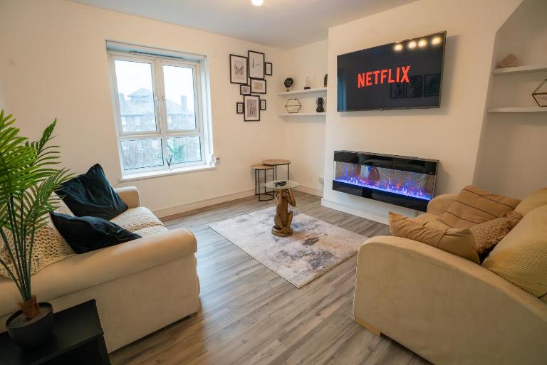 Hackney Haven 3BR Apt in Clapton - Chambres d'hôtes Londres