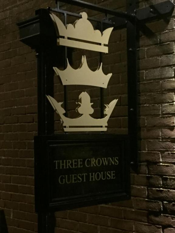 Three Crowns Guest House - B&B Salisbury