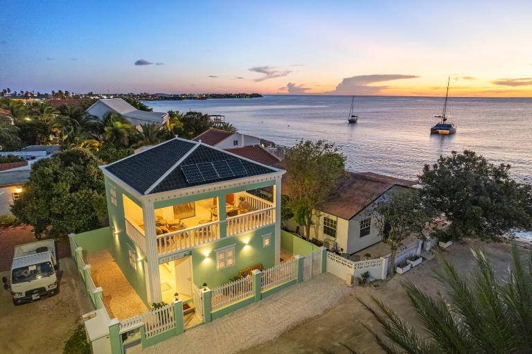 Kas Chiki, stylish seaside escape - B&B Kralendijk