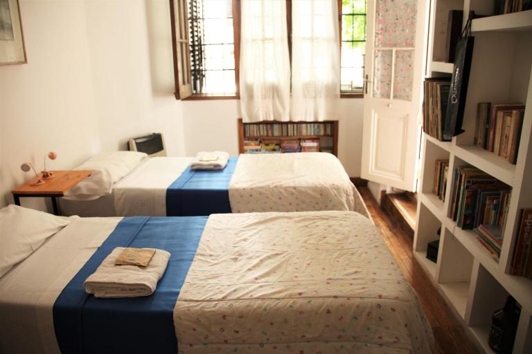La Casona, habitación privada con baño en suite - B&B La Plata