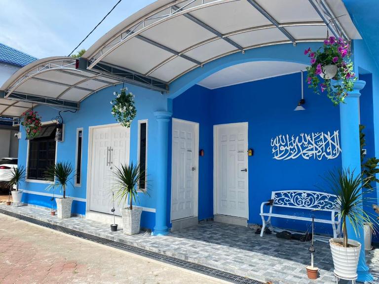 Seri Idaman Room and Studio - MusIim Only - B&B Kampong Gaung