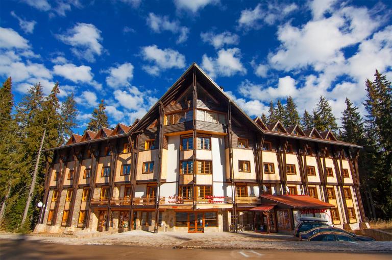 Апартаменти Малина - Chambres d'hôtes Pamporovo