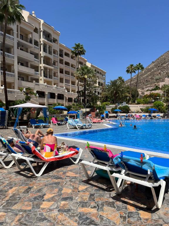 Castle Harbour Studio Apartment 460 - B&B Los Cristianos