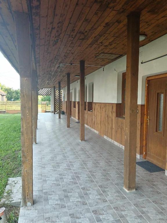 Luna Vendégház - B&B Ipolyvece