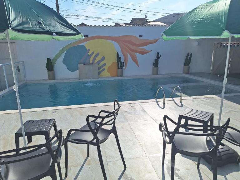 Residencial Caetano, Micro Casa com churrasqueira privativa e piscina do condomínio, infantil, adulto e hidromassagem - B&B Guarujá