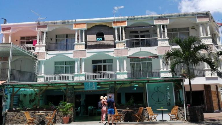 Tropical Holidays MU - B&B Péreybère