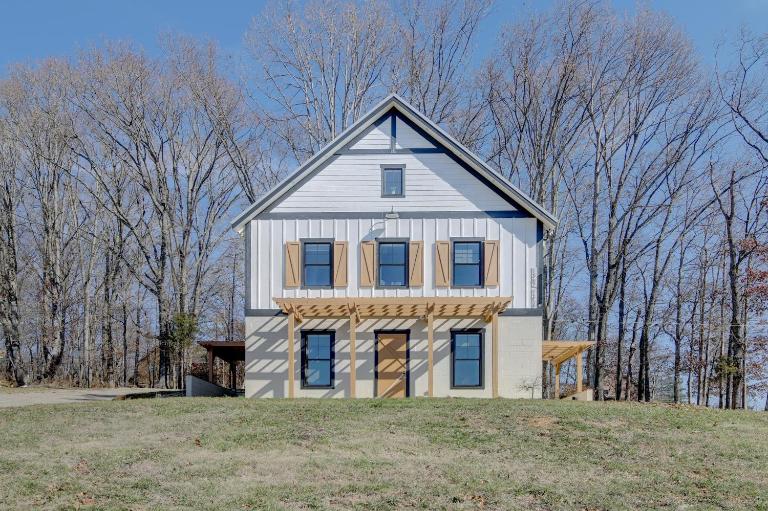Luxury Barndo 2AS EuropeStyle Farm Stay Fresh Eggs - B&B Jefferson City