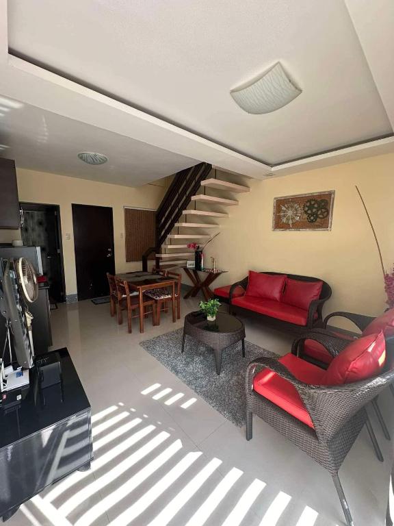 Tagaytay Hampton Villa - B&B Tagaytay