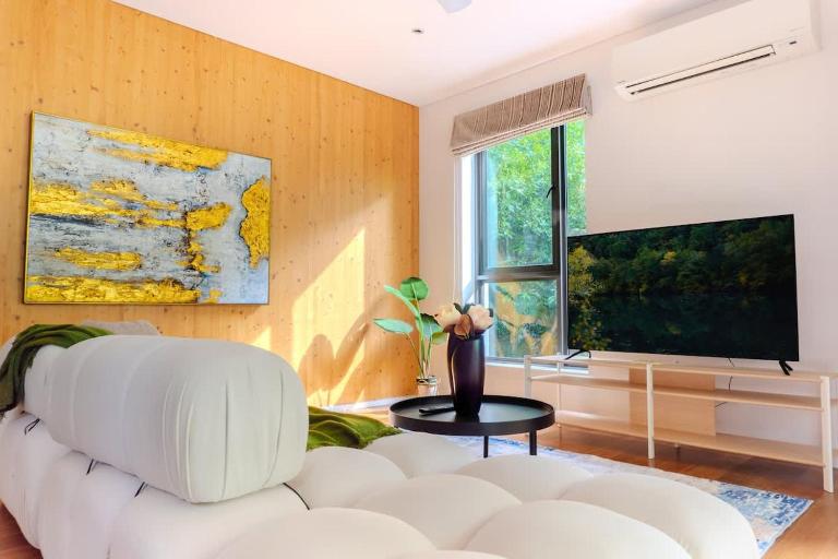 2BR Apt in Docklands WiFi City walk Water nearby - Chambres d'hôtes Melbourne