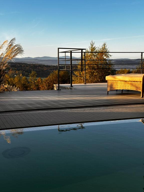 Villa Relax Private Pool and Mountain View - B&B Buków
