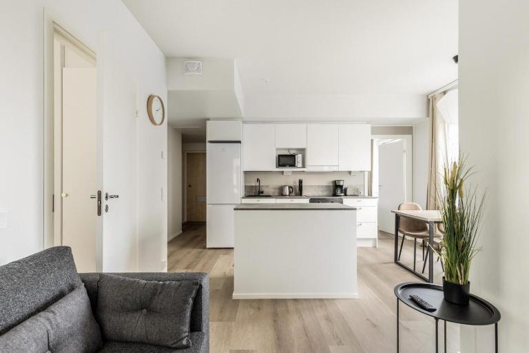 Kotimaailma Apartments - New apartment with balcony for 5 - Bed and Breakfast Turku
