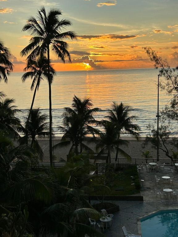 Praia de Piedade flat frente para o mar, completo Edf Golden Beach - Bed and Breakfast Recife