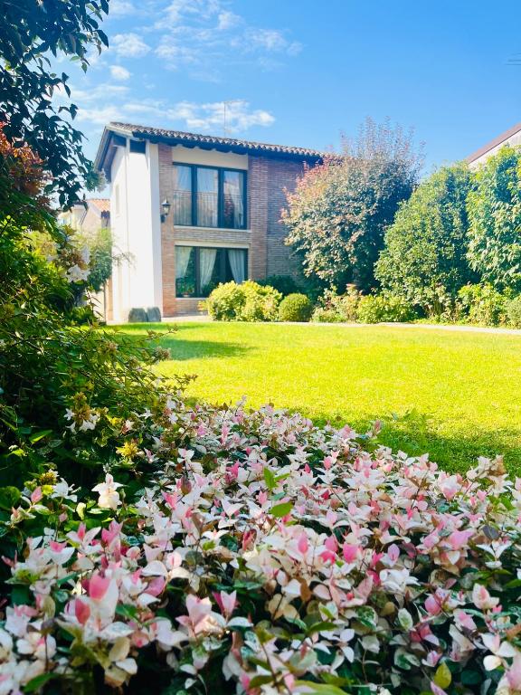 Maison Jardin - B&B Ostiano