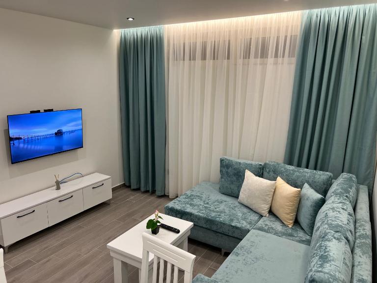 Greis Apartments - B&B Tirana