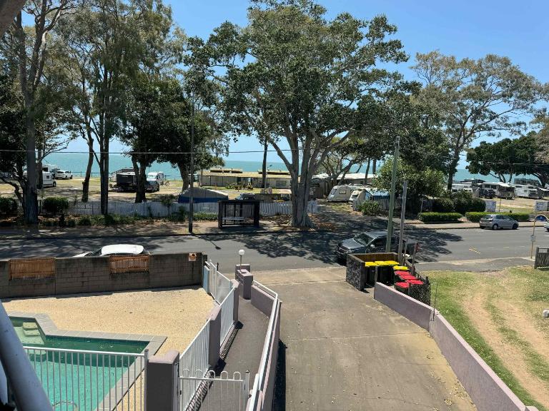 Beach villa on the esplanade - Ferienwohnung Hervey Bay