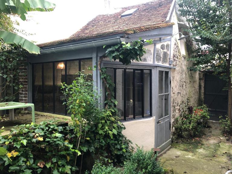 La Petite Maison - Chambres d'hôtes Survilliers