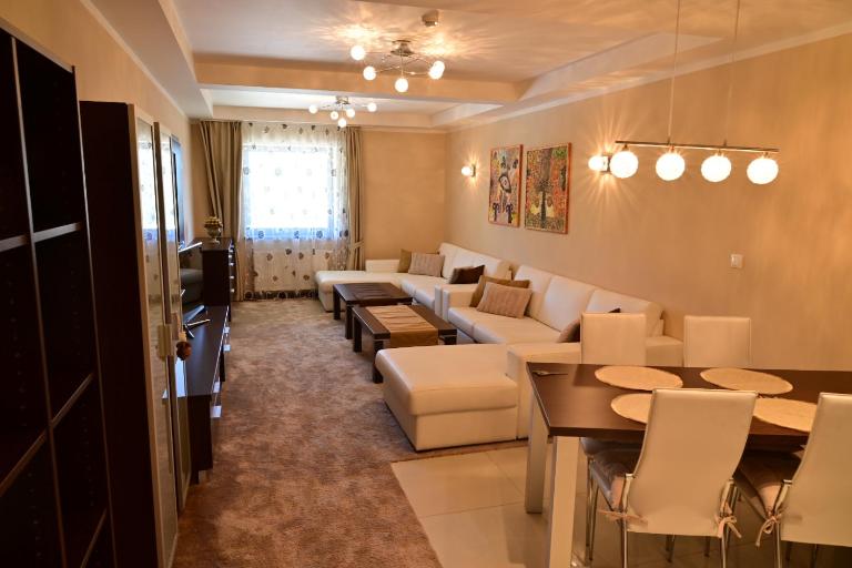 Luxusný apartmán v Panorame, 9 posch, krásny výhľad a garáž - B&B Štrbské Pleso