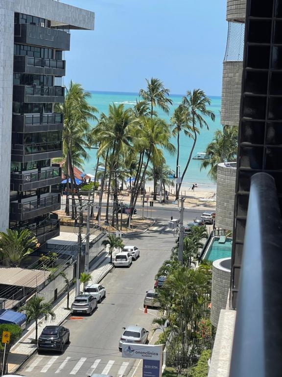 Apto Ponta Verde Maceió com garagem - piscina - academia e área de lazer infantil - B&B Maceió