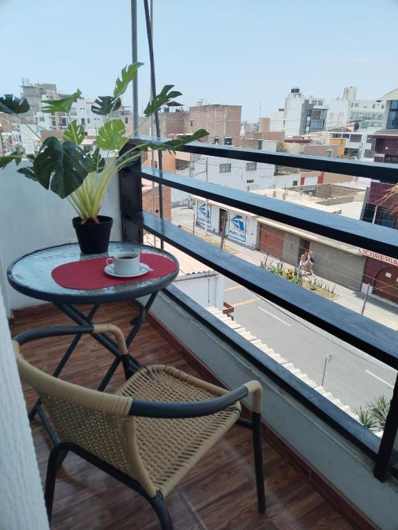 Acogedores Departamentos Céntricos Huanchaco 4 piso - B&B Huanchaco