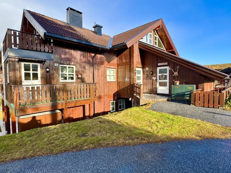 Spacious and beautiful apartment in Geilo, mountain retreat with view! - B&B Geilo