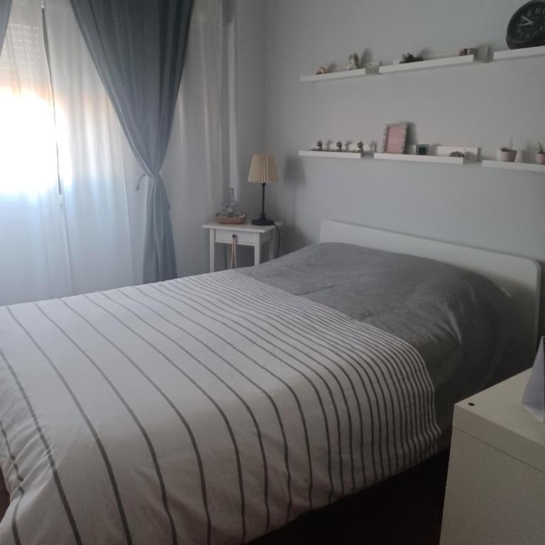 Ana Cozy room - Bed and Breakfast Sacavém