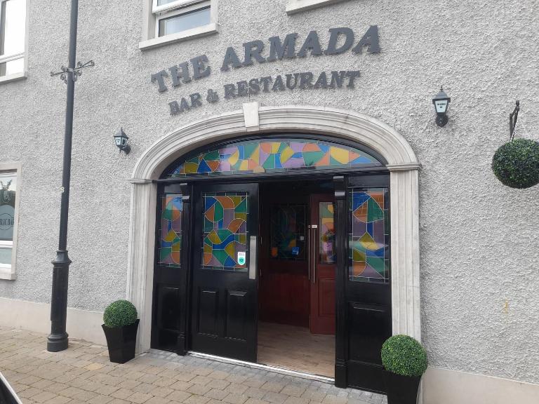 The Armada Bar And Restaurant - B&B Armoy