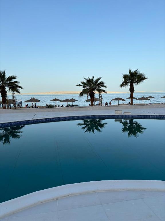 Central Hurghada with Private Beach & Resort Pools - B&B Hurghada