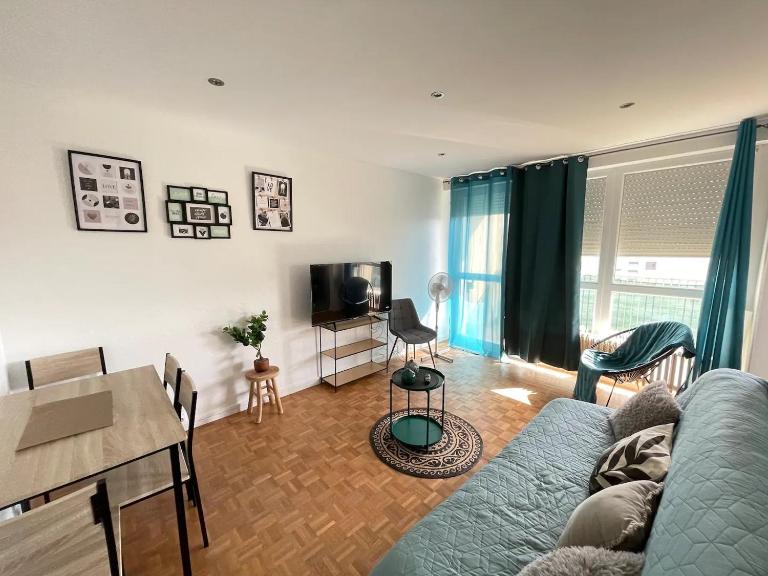 L'Émeraude Gare Un Séjour à Part - Ferienwohnung Metz