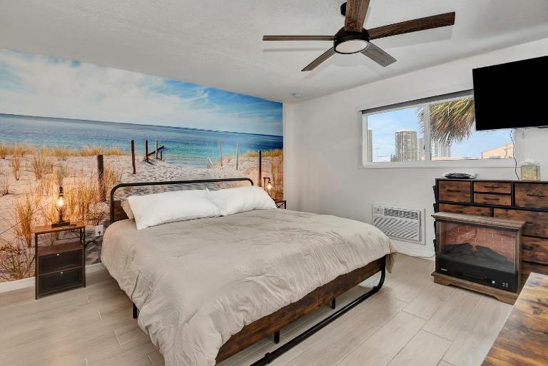 Cozy Studio Suite Near Beach w Kitchenette #11 - B&B Daytona Beach Shores