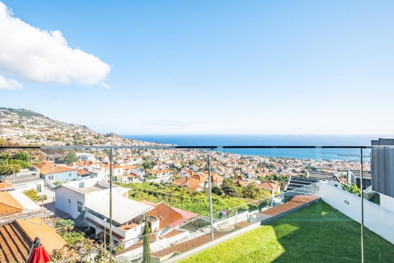 Bayview Villa Retreat - B&B Funchal