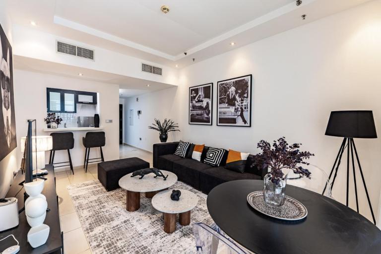 Ultra-Chic 1BR Near Marina & Beach Walk - B&B Dubai