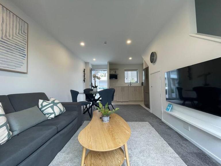 Parkside Retreat - 3 Beds -Sleeps 6 Near Westfield - B&B Christchurch