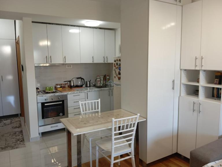 Maxima Apartment - B&B Skopje