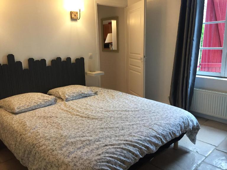 Gîte tout équipé au calme - Chambres d'hôtes Saint-Amand-les-Eaux