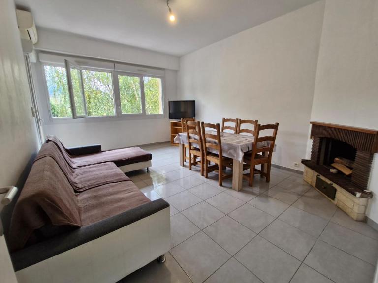 Appartement lumineux avec 3 chambres - B&B Florac