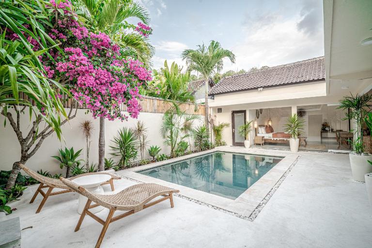Villa Lemone 5 by Bali Villa Solutions - Ferienwohnung Seminyak