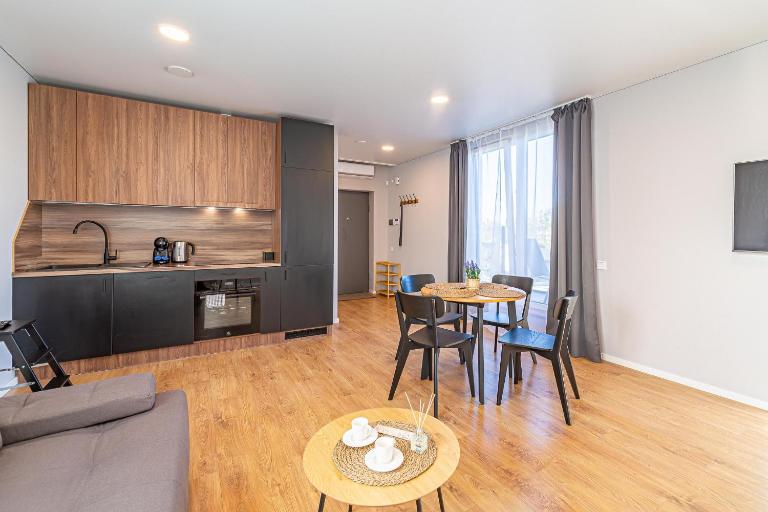 Oak Park Apartment - Bed and Breakfast Kaunas