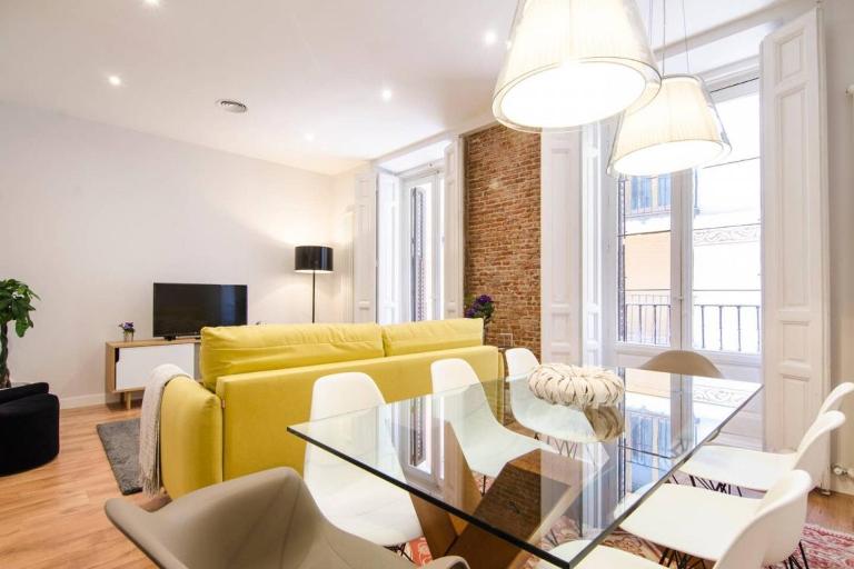 Increíble nuevo 3BD 2BTH - Centro de la ciudad - B&B Madrid