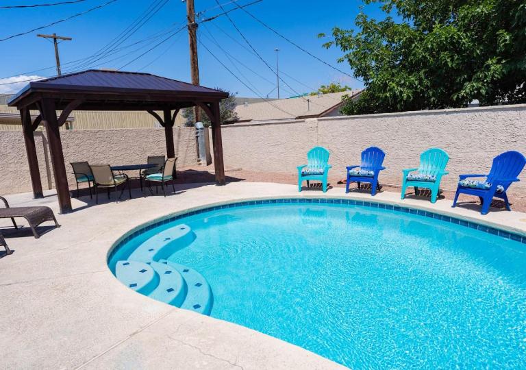 LV Amazing Single Story - Private Pool Games BBQ - Chambres d'hôtes Las Vegas