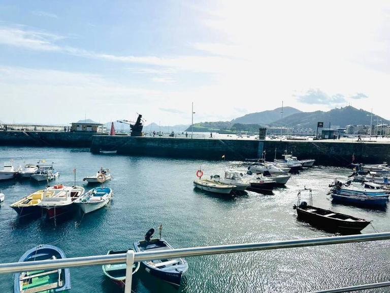 Luminoso piso con vistas al Puerto - B&B Castro-Urdiales