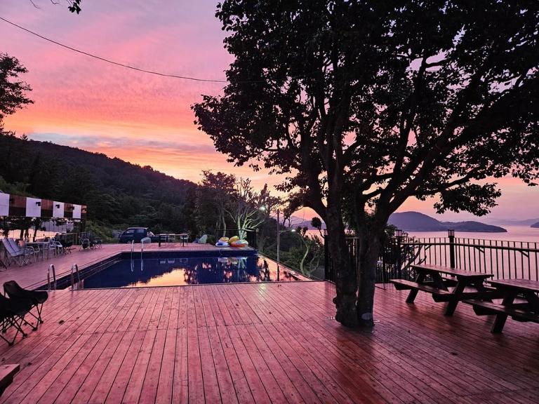 Yeosu Geumo Island Village Pension Former Dongbaekgol - B&B Yeosu