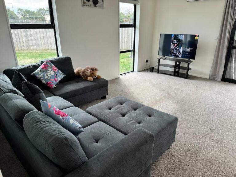 Location ,location sunny house in rolleston - Chambres d'hôtes Rolleston