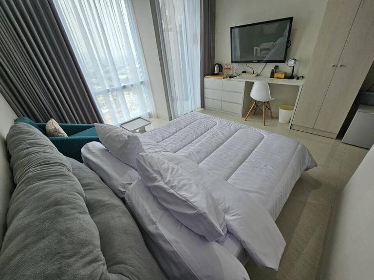 Green Sedayu Apartment Deluxe by Ellison - B&B Jakarta