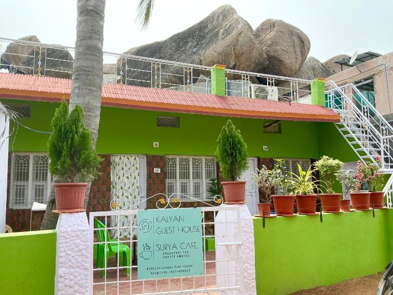 Kalyan Guesthouse - B&B Hampi