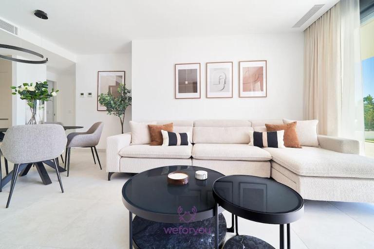 weforyou Atalaya 2 bedrooms with garden - B&B Estepona
