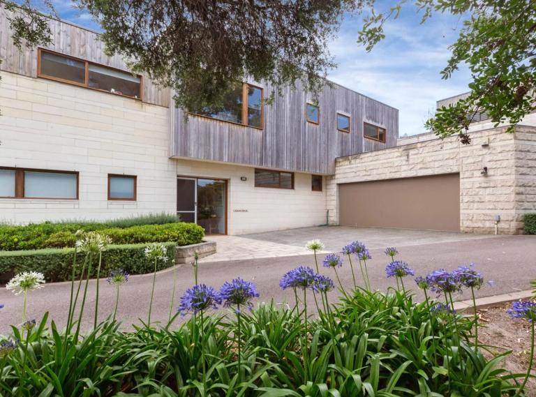 Portsea Castle House - Perfection fit for a king - B&B Paradise