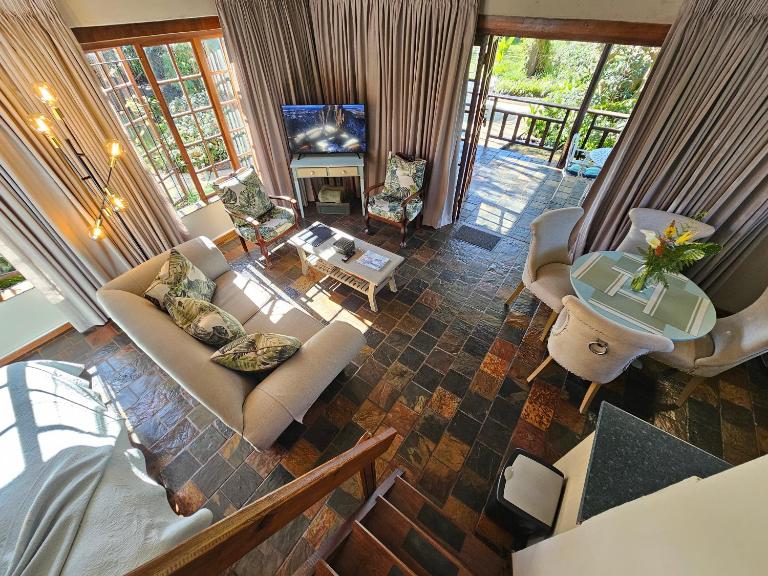 Tsitsikamma Gardens Self-Catering Cottages - Cottage #2 - B&B Sanddrif