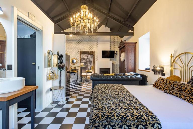 La Suite Años 20. Bañera, chimenea y terraza. - B&B Corcubión