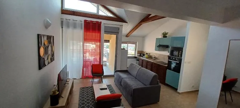 NANA -Grand Appartement Cosy- C 43- Cuisine équipée-CLIM-WIFI-Terrasse - Ferienwohnung Cayenne