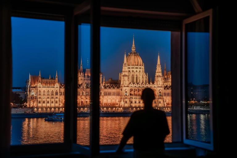 Parliament Panorama - B&B Budapest
